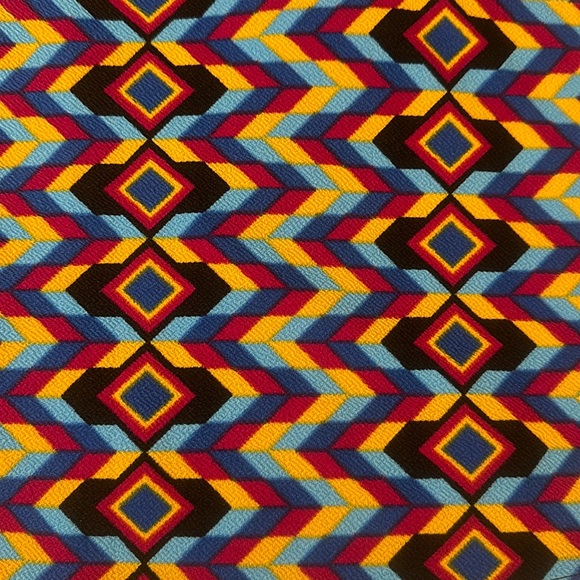 LuLaRoe Women’s Cassie Pencil Skirt/Size:3XL /Color: Multi-Abstract Print (NWT) - Picture 4 of 7